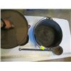 Image 2 : CAST IRON POT, FRY PAN & LADLE