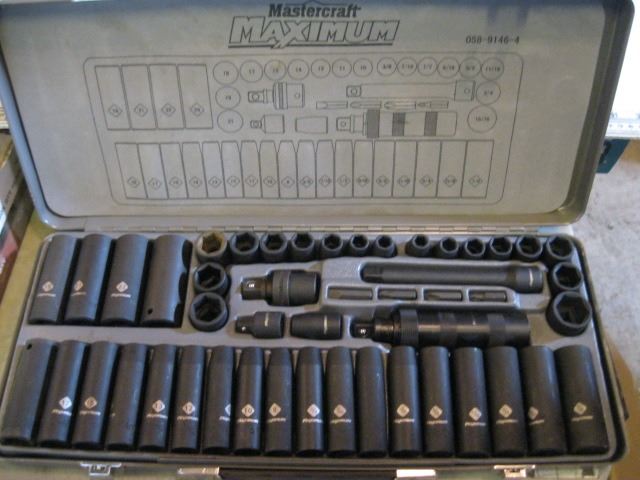 MASTERCRAFT MAXIMUM IMPACT SOCKET SET WITH NUT DRIVER, METRIC & SAE