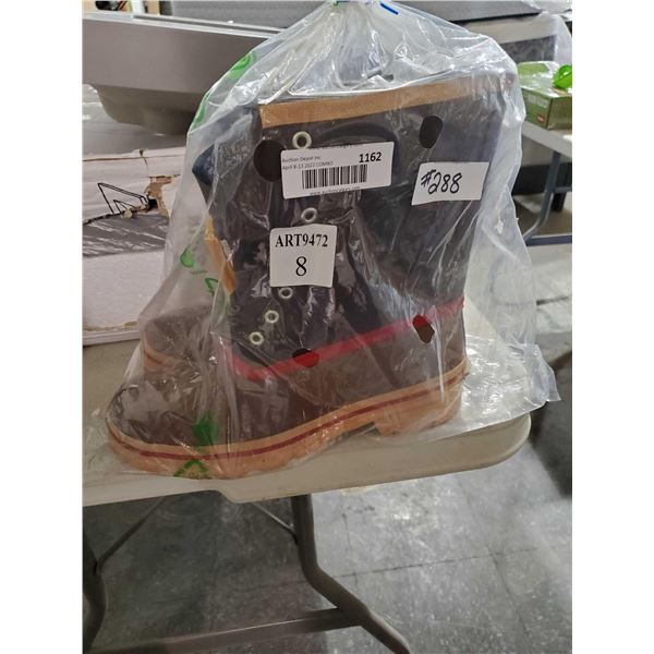 Steel Shank Boots (8M)