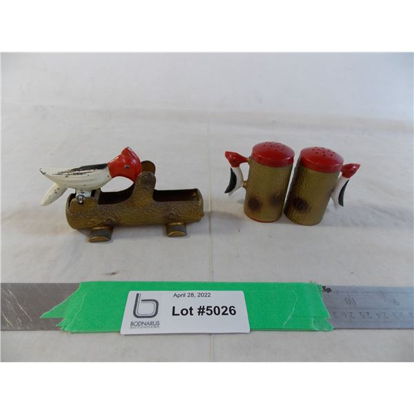 Woodpecker salt & pepper & toothpick holder