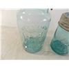 Image 2 : (2) Blue glass jars