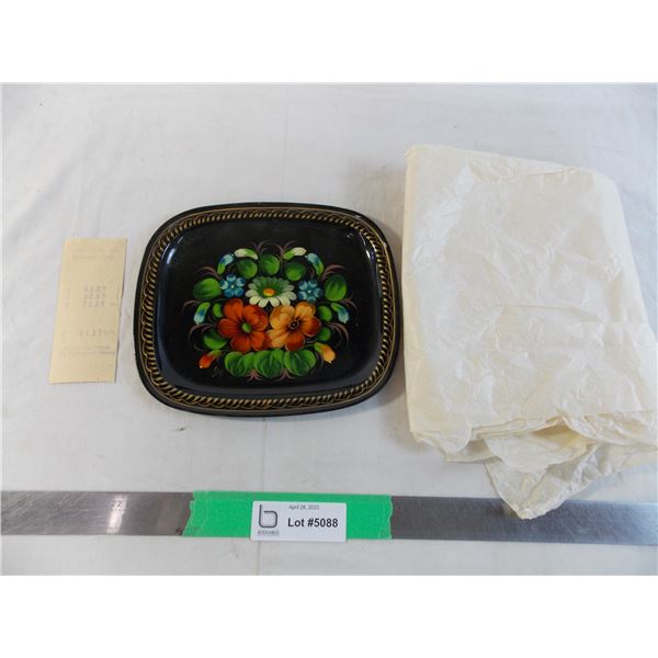 Tin flower plate (with original receipt and wrapping)