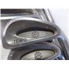 Image 3 : *Black Widow Golf Clubs - 9,8,7,6,5,W irons - adult right - TNT Tempo