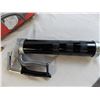Image 3 : John Deere pistol grip grease gun - in box