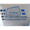 Image 4 : Record Vacuum cleaner - reduces static