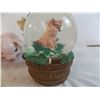 Image 7 : Ceramic pigs, globe, when pigs fly ornament