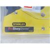 Image 2 : Stanley staple gun (pro sharp shooter) + Home improvement tape measure