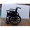 Image 2 : *wheelchair