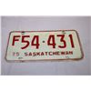 Image 3 : 1975 Saskatchewan License Plates (2)