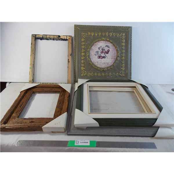 Metal wall hanger, 3 wood frames, silk screen