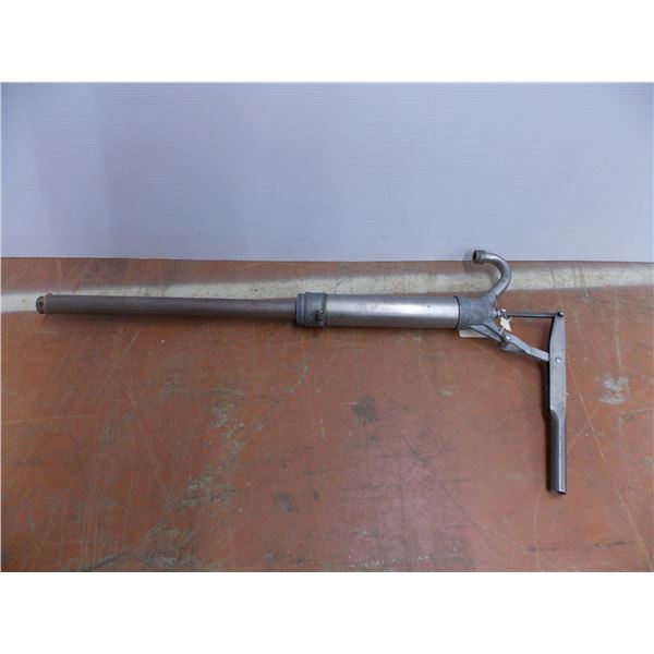 *Drum barrel hand pump