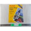 Image 1 : Pack of Kodak inkjet photo paper 8x11 (open)