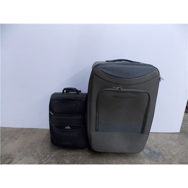 *2 luggage bags