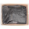 Image 1 : 13 DRAWSTRING FABRIC 23X19 INCH BAGS