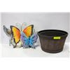 Image 1 : WOOD PLANTER WITH TIN GARDEN BUTTERFLYS