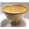 Image 1 : WOODEN BOWL