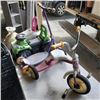 Image 1 : 2 KIDS RIDE ON TOYS WITH SCOOTER AND TRICYCLE