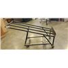 Image 1 : 4 WHEEL SLANTED CART