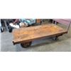 Image 2 : LARGE 4 WHEEL CART WITH HANDLE