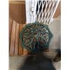 Image 4 : FOLDING WOOD CHAIR, IRON BASE AND SECURITY GATE