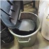 Image 3 : WINE MAKING BUCKETS WITH GARBAGE CAN AND WASTE BIN