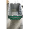 Image 2 : 4 TOTES WITH BUILT IN LIDS
