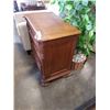 Image 2 : 3 DRAWER WOOD NIGHTSTAND