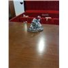 Image 2 : 2 CUTLERY CANTEENS AND SILVER PLATED M STUDIO FIGURINES