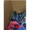 Image 8 : 2 BOXES OF BAGS AND PURSES