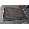 Image 1 : 82 X 54 INCH FRINGED AREA CARPET
