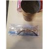 Image 8 : BOX OF JEWELRY, JEWELRY BOX, METAL DECORATIONS