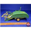Image 2 : John Deere 12A Combine (Scale: 1/16) (Note: Missing Chain for the Reel) (SEE PICS!)