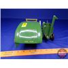 Image 3 : John Deere 12A Combine (Scale: 1/16) (Note: Missing Chain for the Reel) (SEE PICS!)