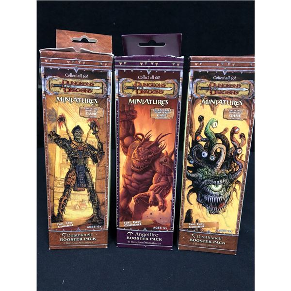 DUNGEONS & DRAGONS MINIATURES LOT