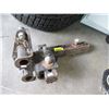 Image 1 : Heavy Duty Adjustable Truck Hitch