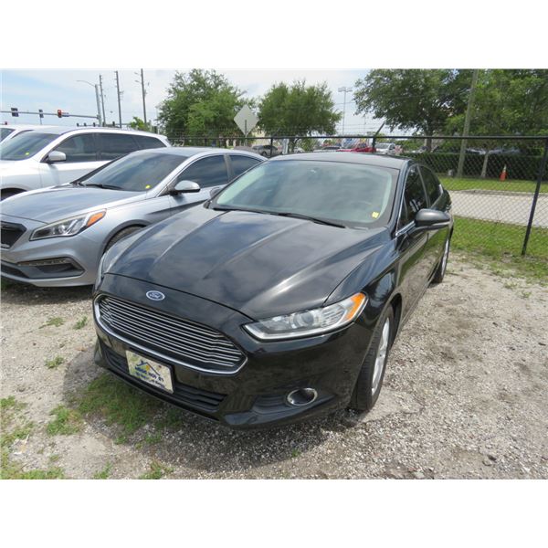 2014 Ford Fusion SE Sedan