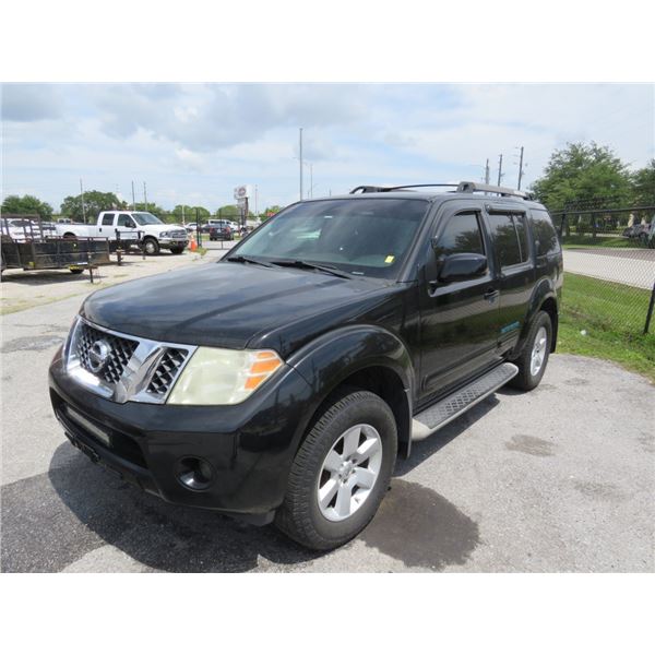 2009 Nissan Pathfinder SE 5-Dr. SUV