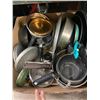 Image 1 : Lot of pots and pans