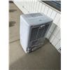 Image 2 : Dehumidifier