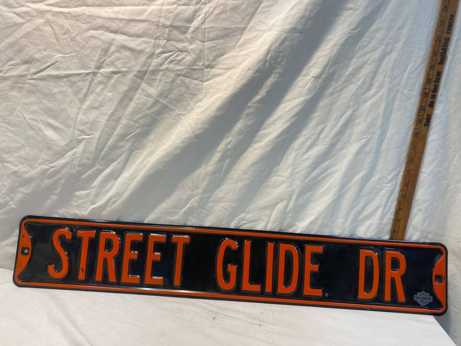 Street Glide Dr sign