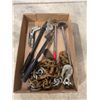 Image 1 : Tools and chain