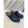 Image 1 : Crocs size 8