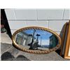 Image 1 : Oval mirror