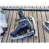Image 4 : Skates, Hockey Stick, Curling Rocks
