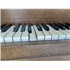 Image 4 : Mason & Risch Classic Upright Piano