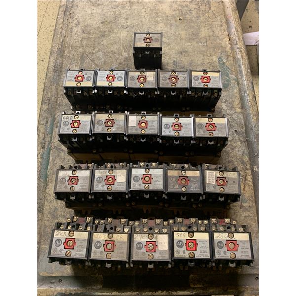 Lot of (21) Allen Bradley, # 700-P000A1, Series B AC Relays