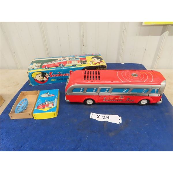 Japan " Modern Toy" Brand Sonicon Battery Operated Tin Bus with Box 14" x 4.5" x 4"