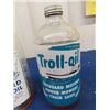 Image 3 : 2 Glass Quart Outboard Motor Oil Cans; 1) Skelly 1) Troll-Oil