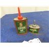 Image 2 : 2 Singer Sewinng Machine Oil Tins;1) 3oz, 1) 1.5oz