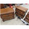 Image 8 : 5 Pc Bedroom Set; Dresser 30"x 72" x 19" plus Tri Mirror 45" x 54" , Dresser 61" x 36" x 19" , 2 Nig